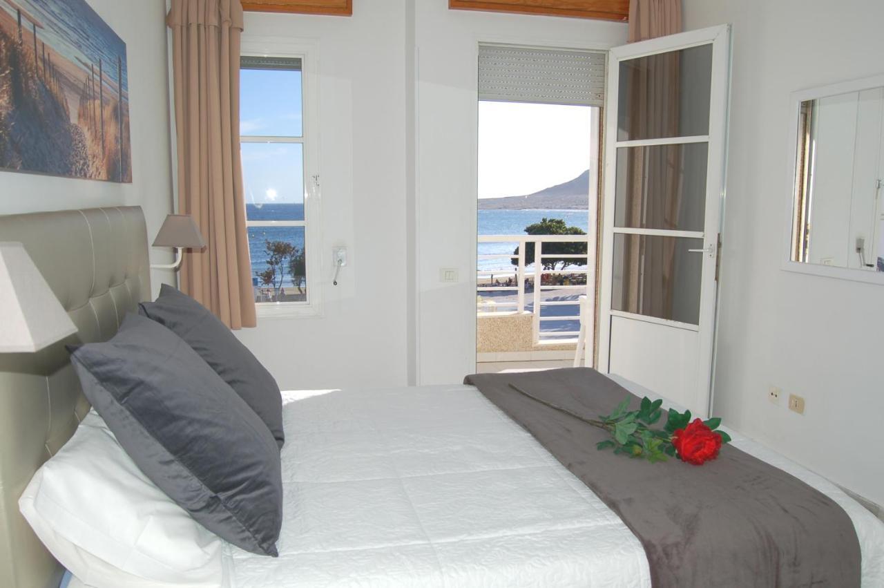 Apartamentos Los Laureles エル・メダノ エクステリア 写真