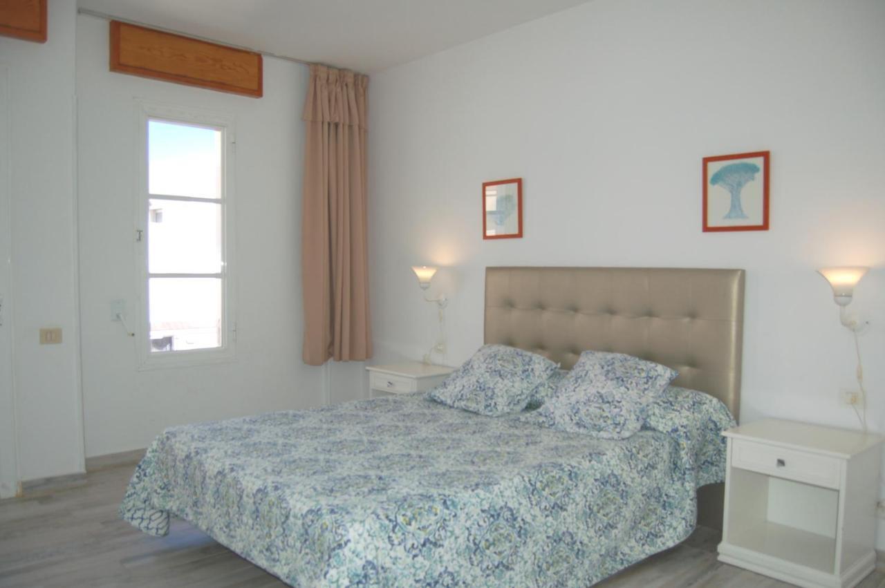 Apartamentos Los Laureles エル・メダノ エクステリア 写真
